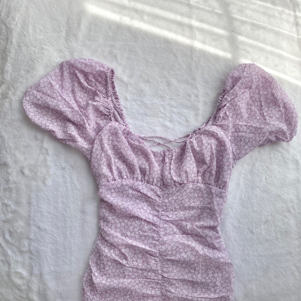 NWT Red Dress Boutique Purple Puff Sleeve Dress w/ Lace Up Open Back - Picture 6 of 16